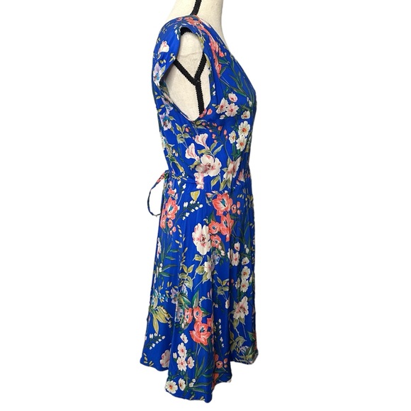 Yumi Kim Soho Mixer Silk Floral Wrap Dress - Picture 7 of 10